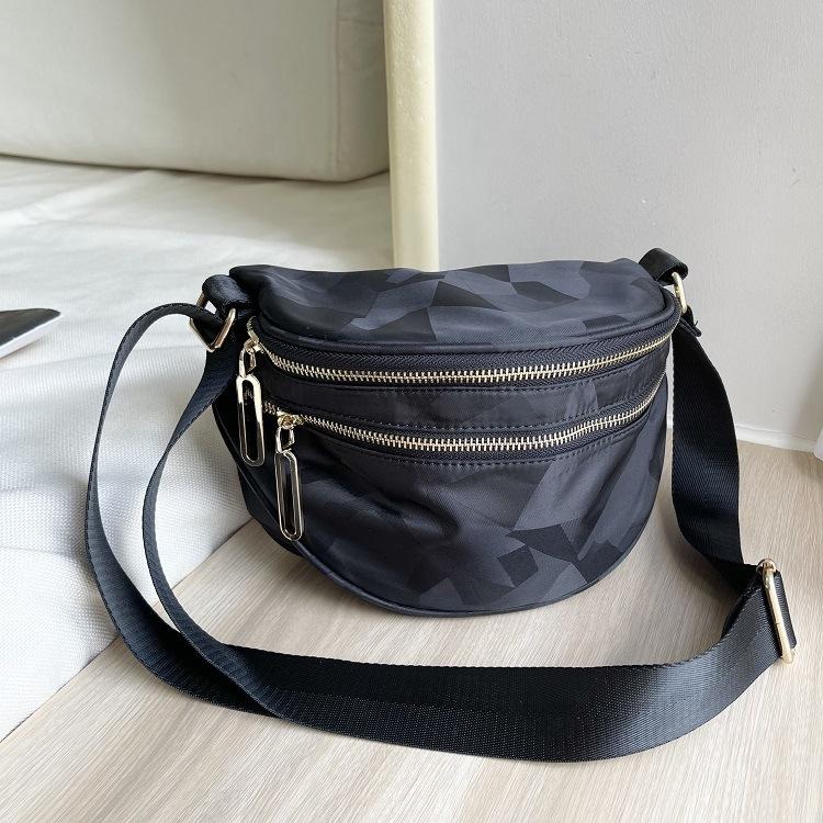 【cozyuti】防潑水牛津布馬鞍包 小包 馬鞍包 小廢包 手提包 女包  單肩包 斜挎包 餃子包 斜背包 單肩包-細節圖6