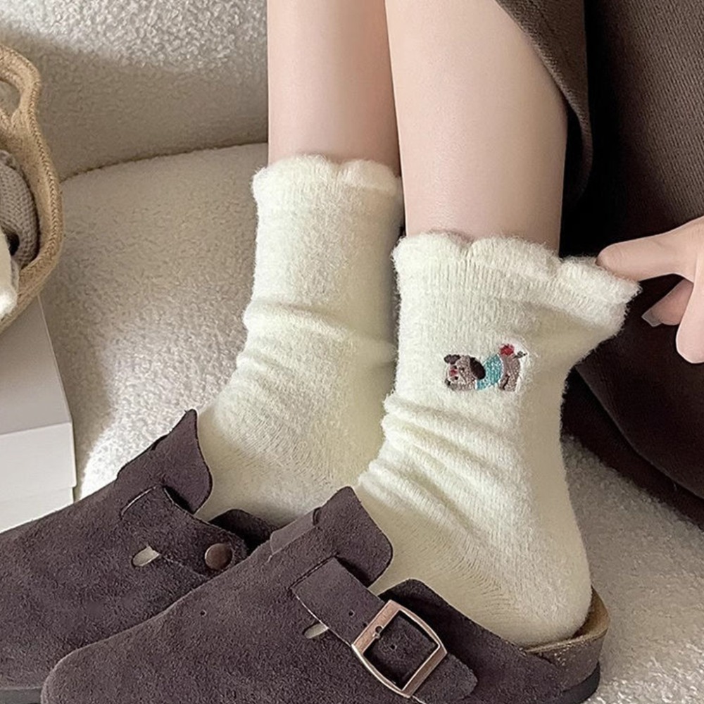 【軟萌小狗 毛絨保暖中筒襪 居家睡覺必備 冬天超暖腳】保暖襪 短襪 韓系襪子 襪子女 襪子 中筒襪-規格圖7