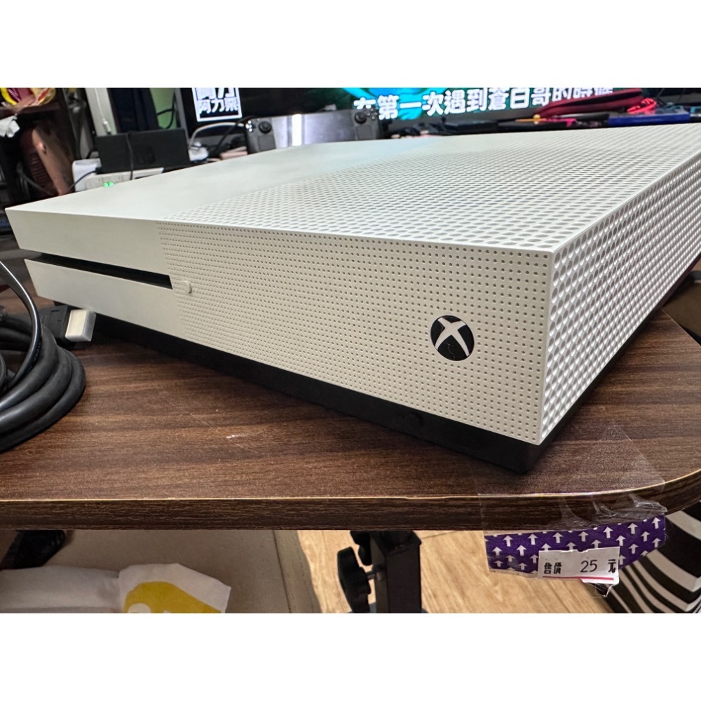 《PEI 2手game》XBOX ONE S （1TB)(不含搖桿)-細節圖2