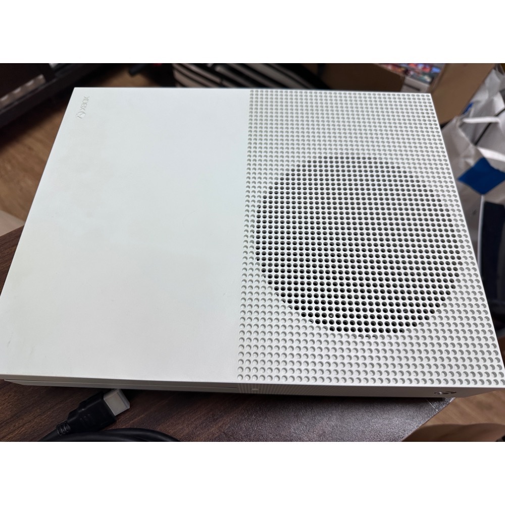 《PEI 2手game》XBOX ONE S （1TB)(不含搖桿)-細節圖3