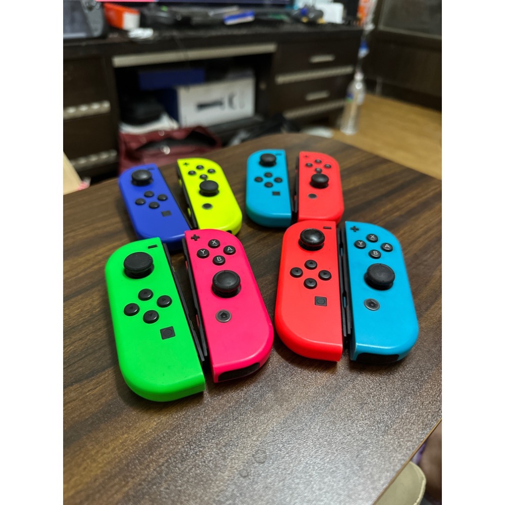 《PEI 2手game》 Switch 原廠Joycon 1.2代主機通用-規格圖1