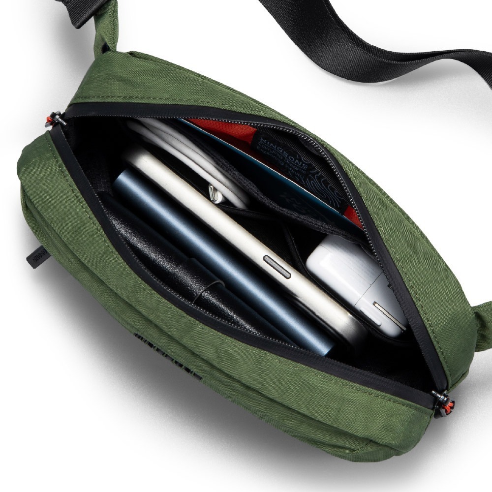 【KINGSONS】水洗紋理-防水貼身斜背胸包｜防潑水材質｜多隔層收納-細節圖4