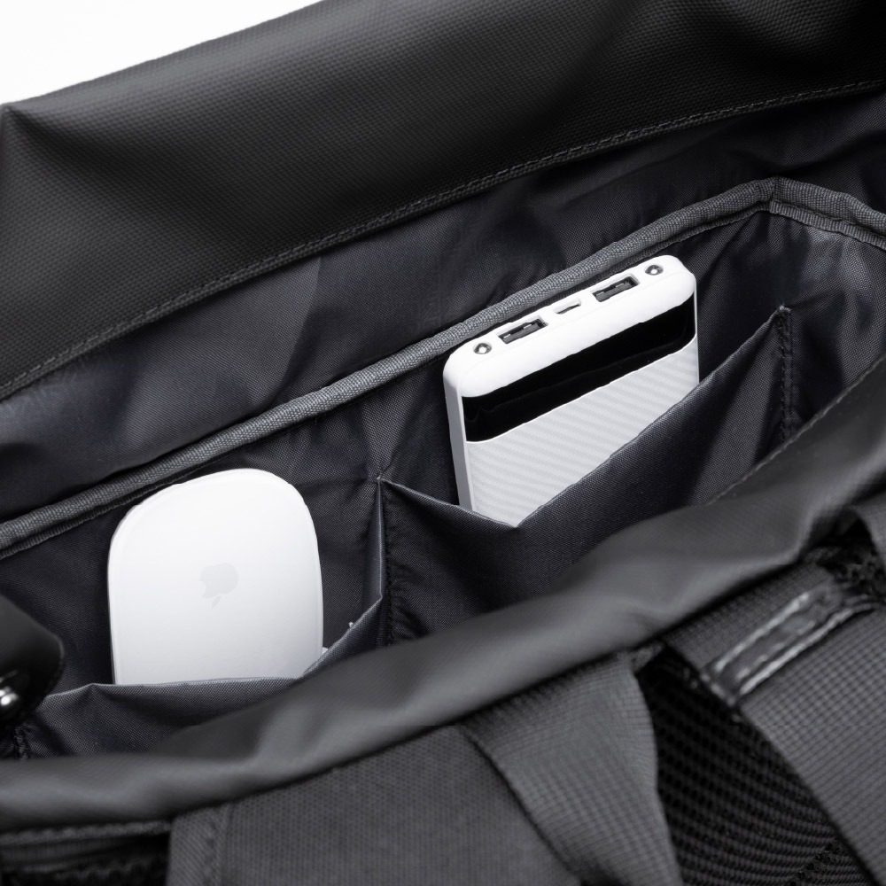 【KINGSONS】漫步輕旅捲蓋防水後背包｜減壓背帶｜可容納15.6吋筆電-細節圖2