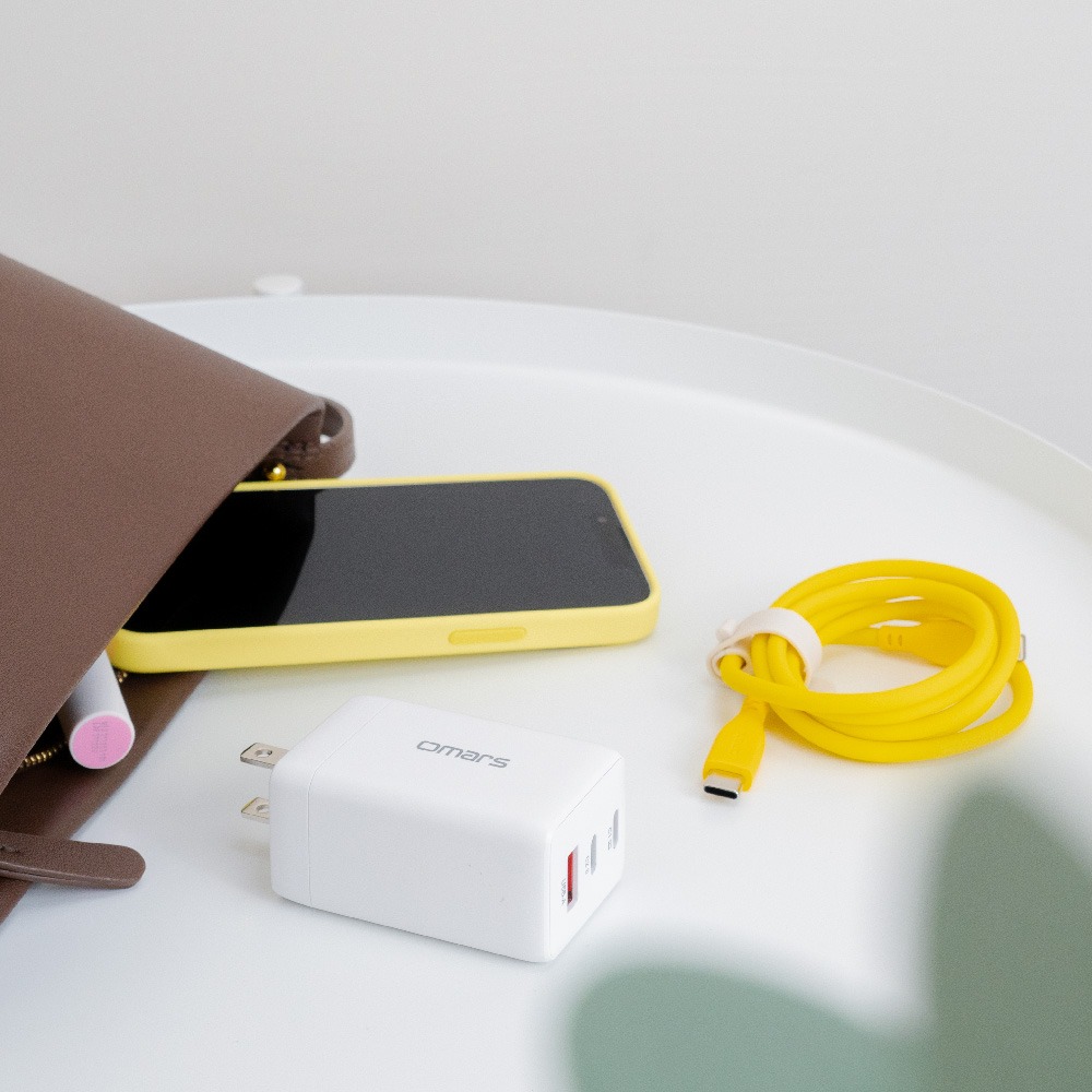 【omars】GaN 67W快速充電器｜3孔輸出｜USB-A+Type-C*2-細節圖5