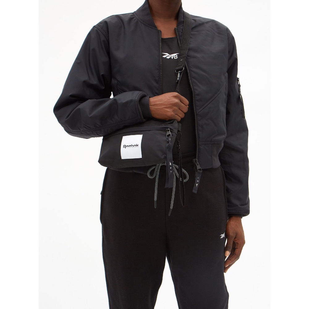 唯ㄧ現貨 💖 Reebok x Victoria Beckham ♥️ 絕版精品！發財包 > 側背包、斜背包、肩背包！-細節圖8