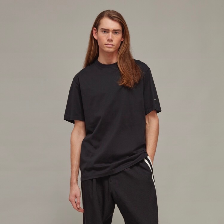 唯ㄧ現貨 💖 Y3 (Y-3) 💛 絕版精品！黑色！標緻 > 短袖、T恤、T-Shirt！-細節圖3