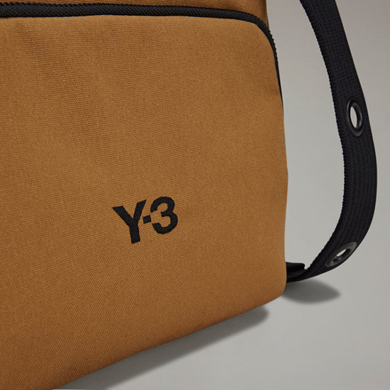 唯ㄧ現貨 💖 Y3 (Y-3) 💛 絕版精品！大地、卡其色！天使版 > 郵差包、側背包、斜背包、肩背包、文件包！-細節圖9