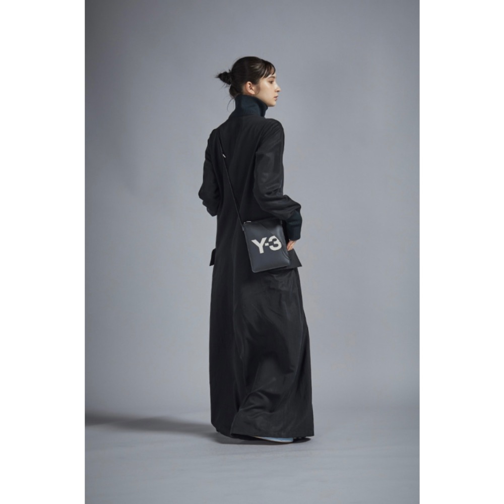 唯ㄧ現貨 💖 Y3 (Y-3) 💛 限額精品！黑色！斥侯包 > 頸掛包、相機包、側背包、斜背包、肩背包、卡夾包、長夾包！-細節圖5
