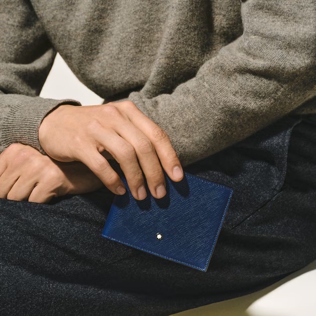 唯ㄧ現貨 💖 MONTBLANC (萬寶龍) 👩🏻 絕版精品！古典、墨水藍色！匠心 > 皮夾、短夾、卡夾、錢包、名片夾！-細節圖2