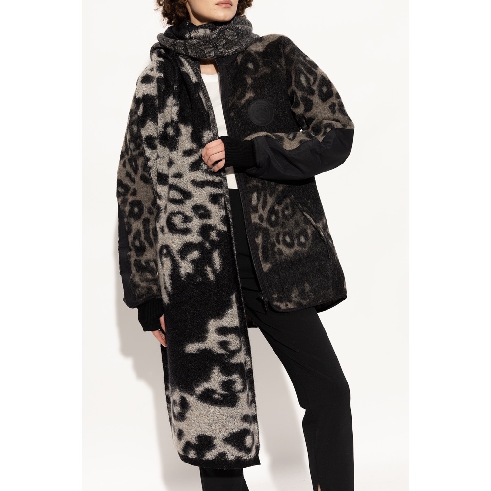 (實拍) 👠 Y3 (Y-3) 💛 絕版精品！黑色！手洗、冷洗羊毛！羅馬尼亞製！絢麗花豹 🖤 圍巾、披肩！-細節圖9