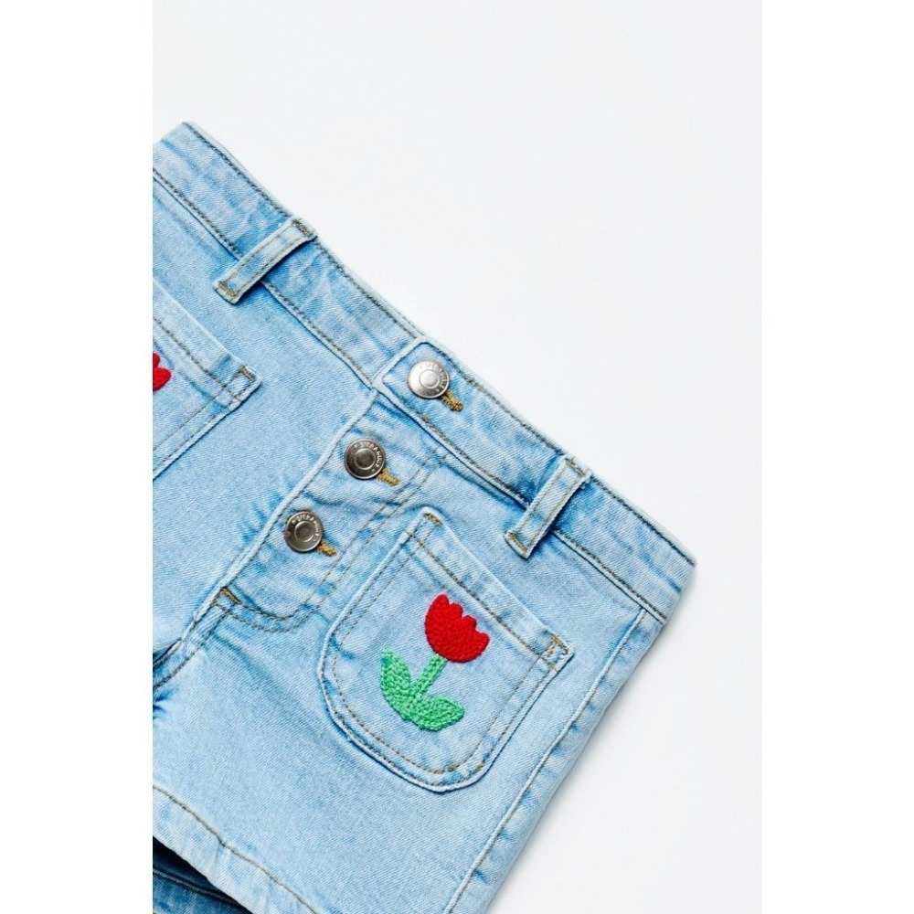 《西班牙代購》西班牙Sfera 小女孩刺繡牛仔短褲-細節圖6