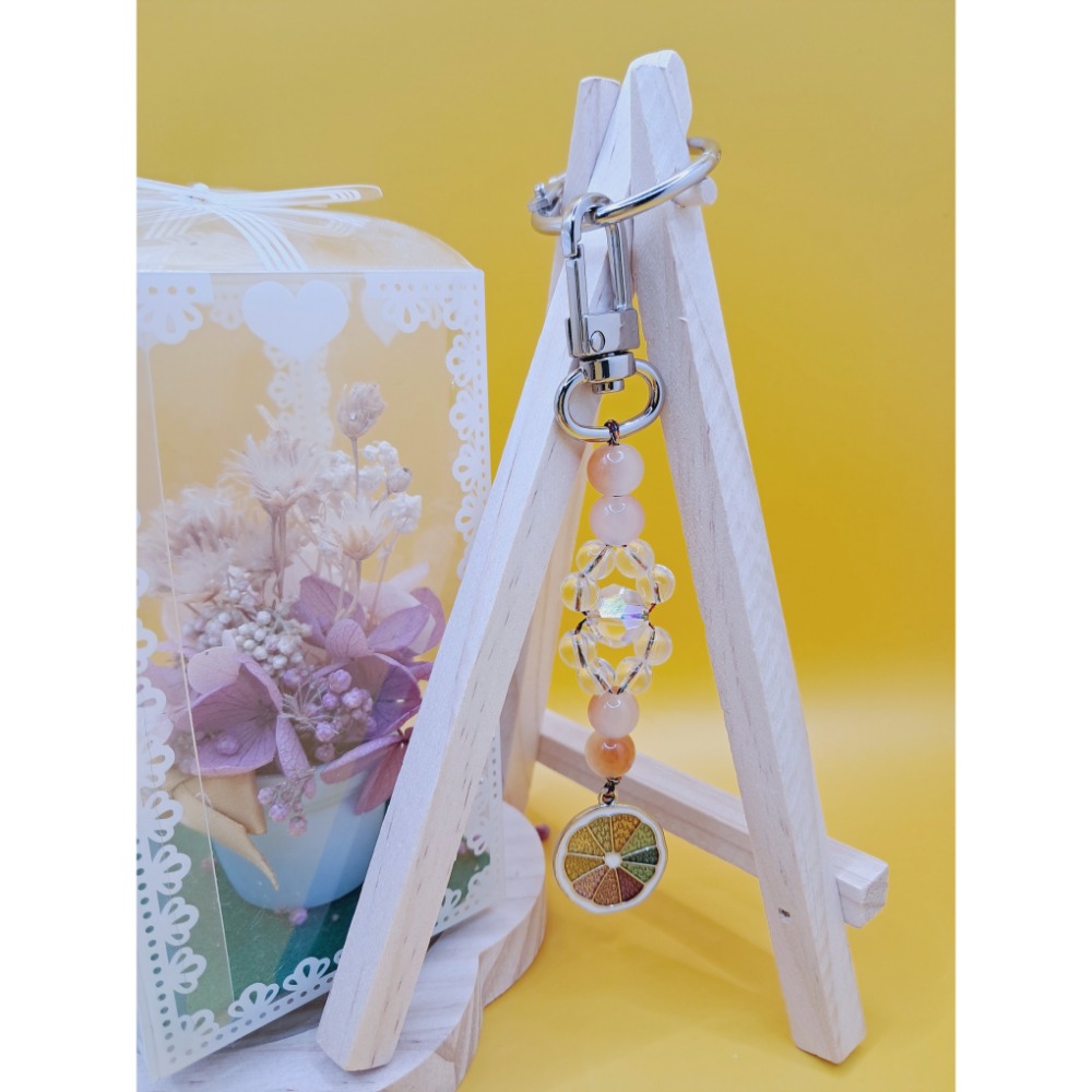 ⚜️儀華甄品⚜️Ch13.檸檬片~天然水晶珠琉璃珠五色線造型吊飾 包包吊飾-細節圖3
