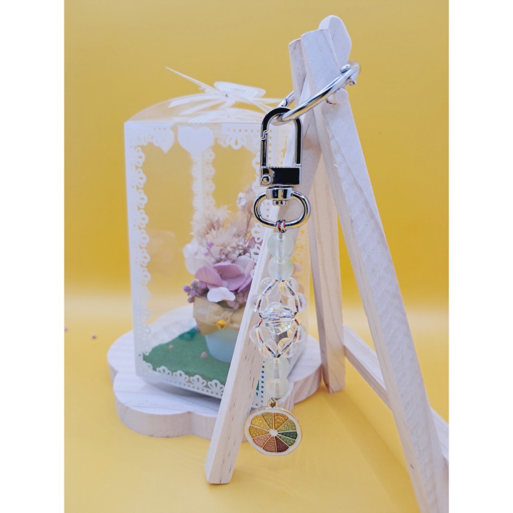 ⚜️儀華甄品⚜️Ch13.檸檬片~天然水晶珠琉璃珠五色線造型吊飾 包包吊飾-規格圖3