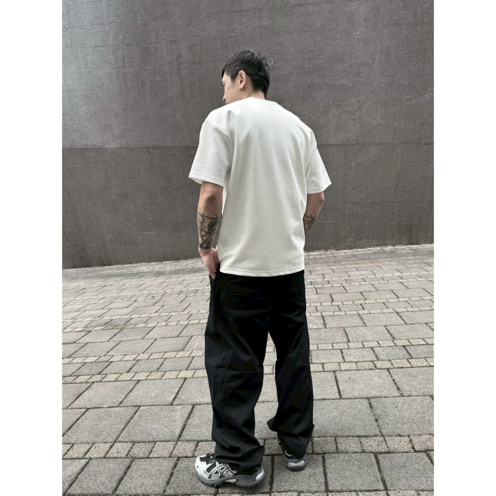 『Venn』6133_結構肩線鉚釘短T－2026SS『預購』-細節圖3