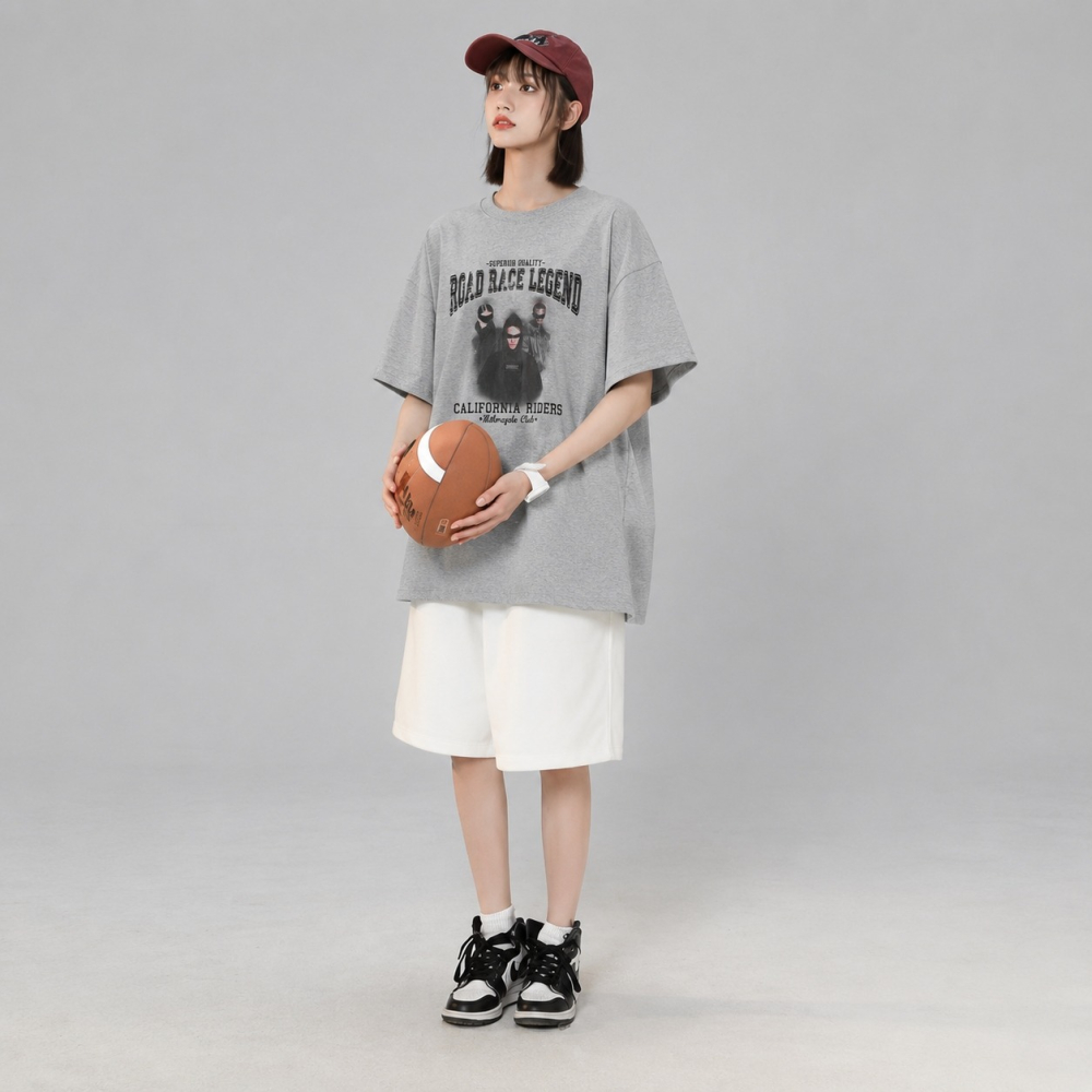 『Venn』26037_金屬鐵牌墨鏡人物印花短T－2026SS『預購』-細節圖2