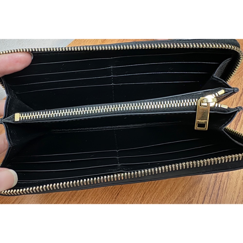 二手 YSL SAINT LAURENT Monogram 魚子醬 牛皮 金logo 拉鍊式 黑色長夾-細節圖4
