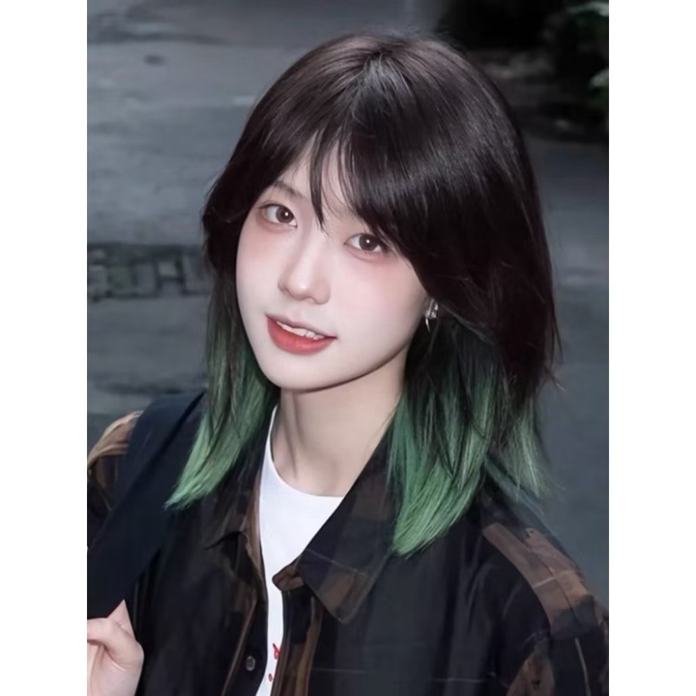 【現貨1】薄荷湖水 綠草綠 墨綠色 翠綠 森林綠 翡翠綠 綠色系列假髮💚捲髮假髮 直髮 短髮 前額蕾絲挑染假髮碧綠色-規格圖1