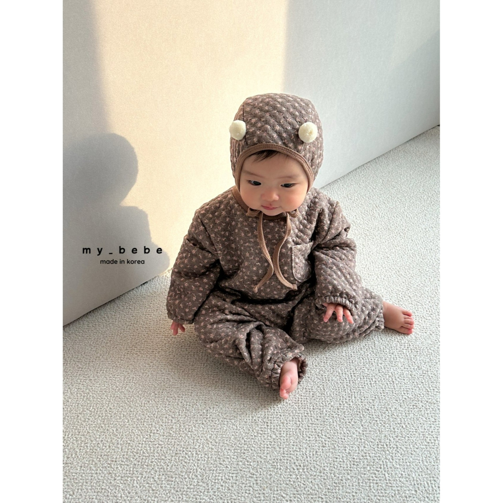 Mybebe 套裝 包屁衣 含帽 마이베베 누빔바디슈트세트(방울보넷세트)-細節圖5
