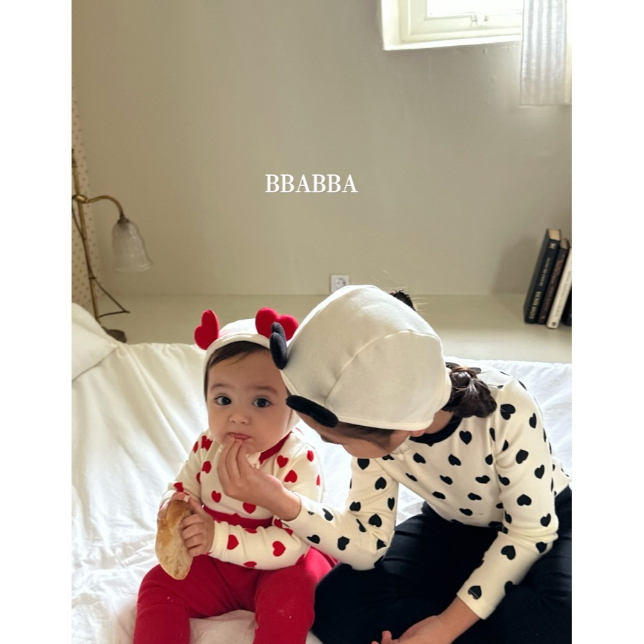 BBABBA 愛心 套裝 (不含帽) 빠빠 럽미실내복-細節圖7