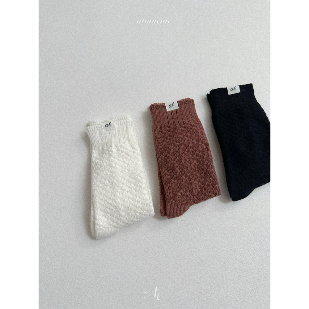 Atomeme 襪子 아토메메 폼폼양말-細節圖3