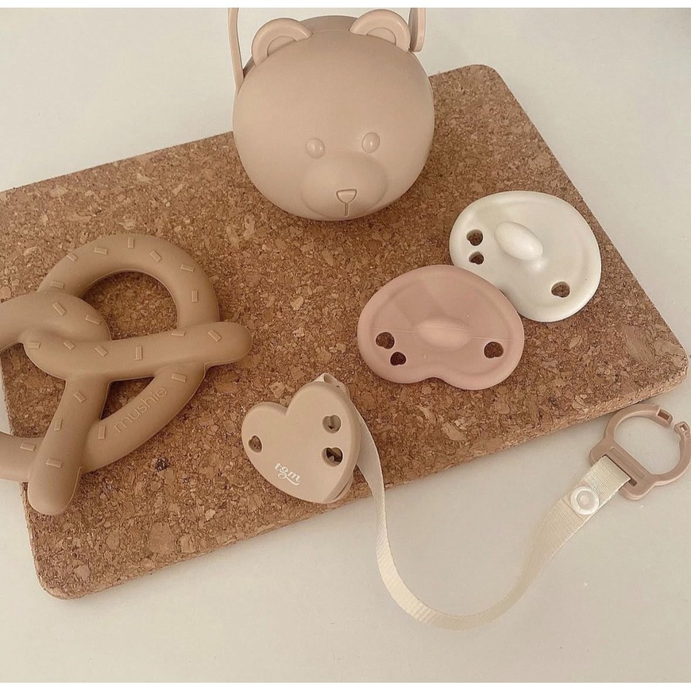 韓國製 TGM 티지엠 愛心奶嘴-細節圖2