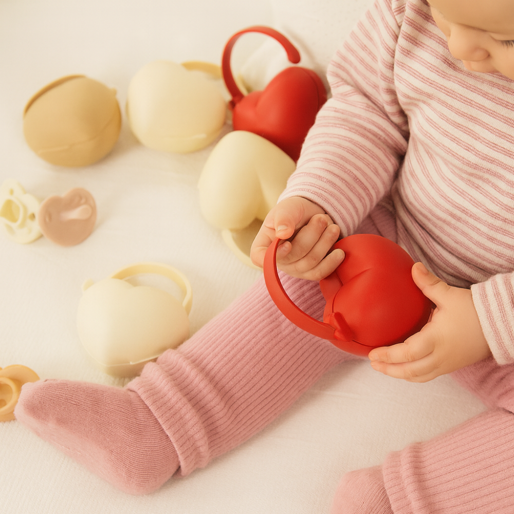 韓國製 TGM 티지엠 愛心奶嘴收納盒-細節圖2