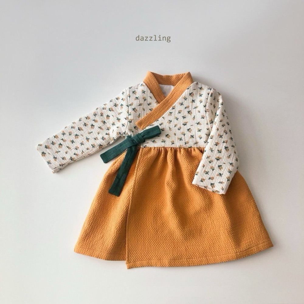 韓國製 濟州橘子新年韓服 洋裝套組 (韓服+圍巾+包包)-細節圖5