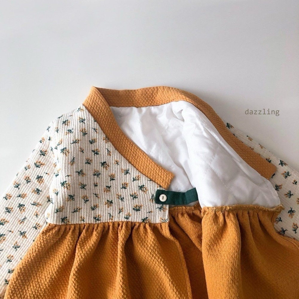 韓國製 濟州橘子新年韓服 洋裝套組 (韓服+圍巾+包包)-細節圖6