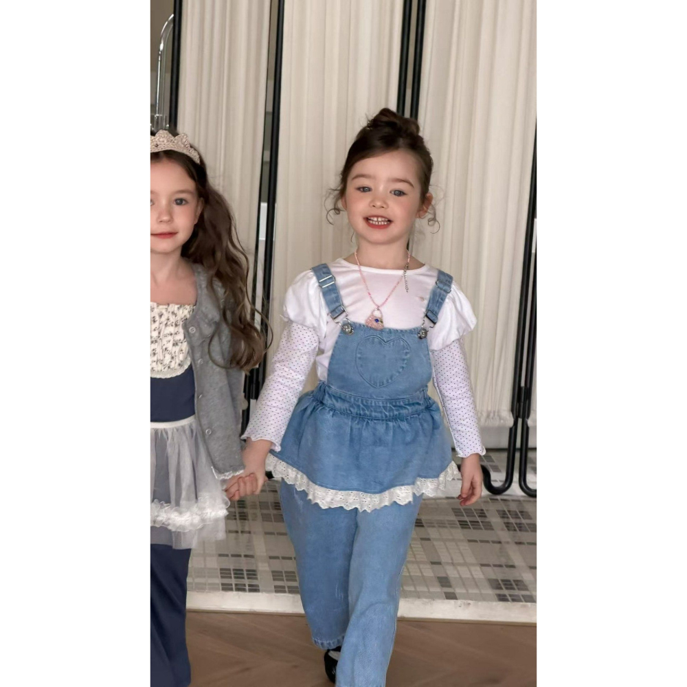 Aiai 上衣 아이아이 봄)엔젤화이트퍼프티-細節圖5