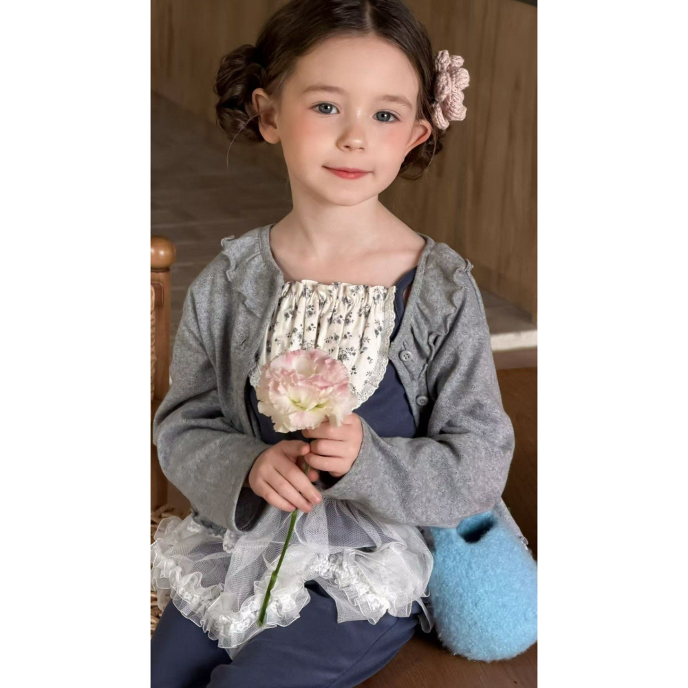 Aiai 上下 套裝 아이아이 봄)코코레이스상하세트-細節圖2