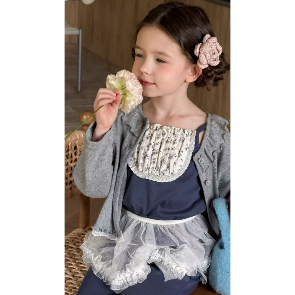 Aiai 上下 套裝 아이아이 봄)코코레이스상하세트-細節圖3