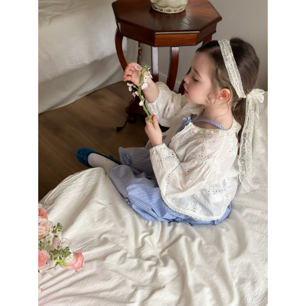 Aiai 開襟衫 아이아이 봄)로망펀칭가디건-細節圖7