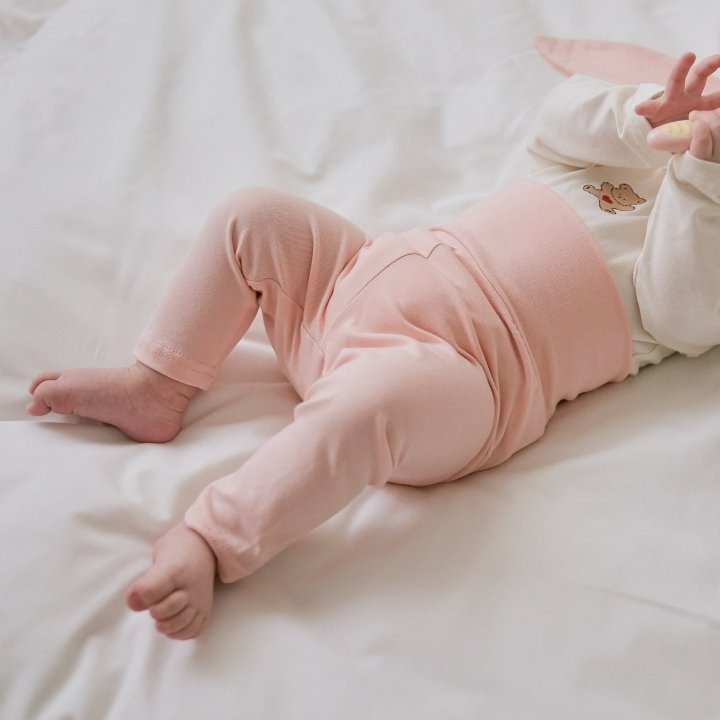 Oottbebe 套裝 包屁衣+內搭褲 오뜨베베 달달한모달슈트레깅스세트-細節圖4