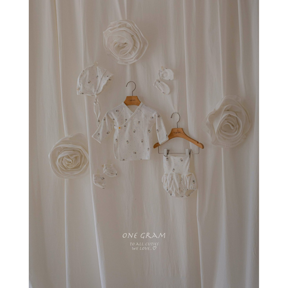 1gram 套組 帽子+手套+襪子 일그램 봉봉배넷&블루머SET(발싸개+손싸개+모자)-細節圖3