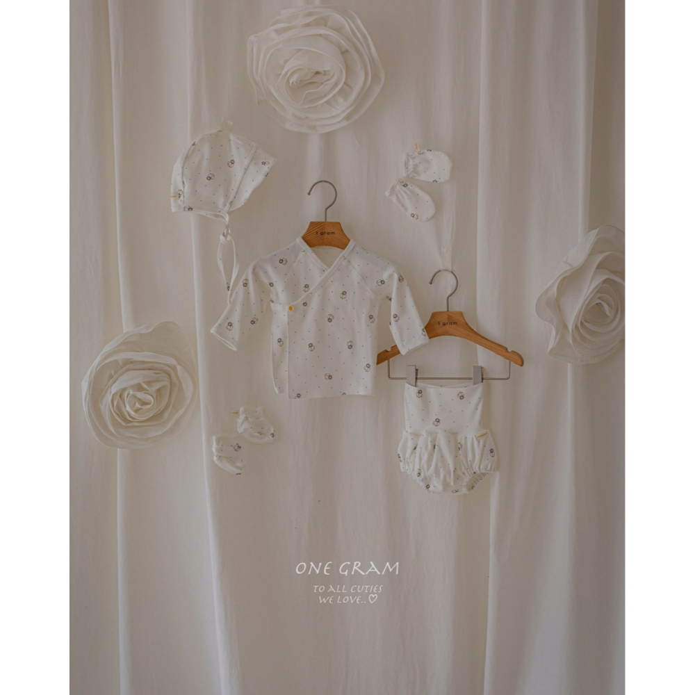 1gram 套組 帽子+手套+襪子 일그램 봉봉배넷&블루머SET(발싸개+손싸개+모자)-細節圖4