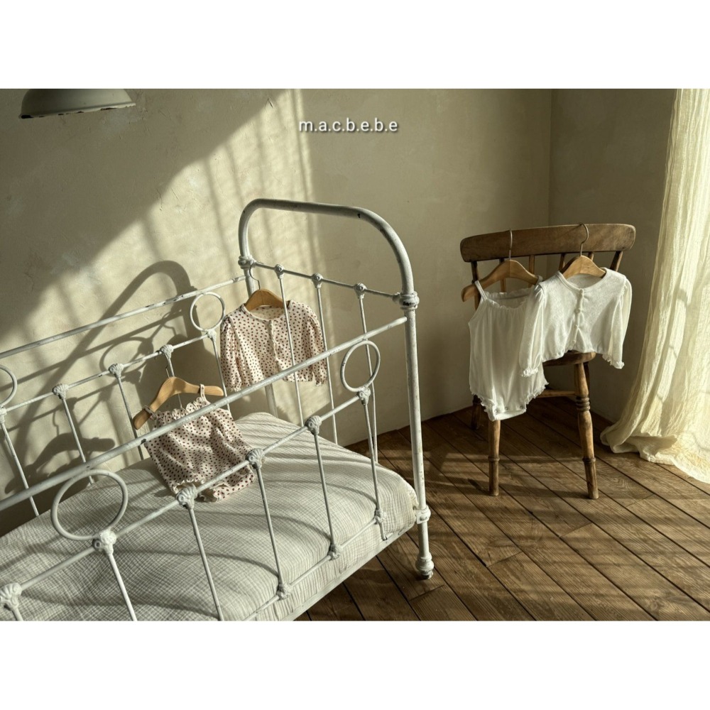 Macbebe 套裝 開襟衫+包屁衣 맥베베 딸기아일렛가디건셋트-細節圖10