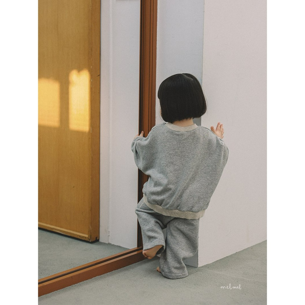 Melmel 上衣 멜멜 스티치맨투맨-細節圖2
