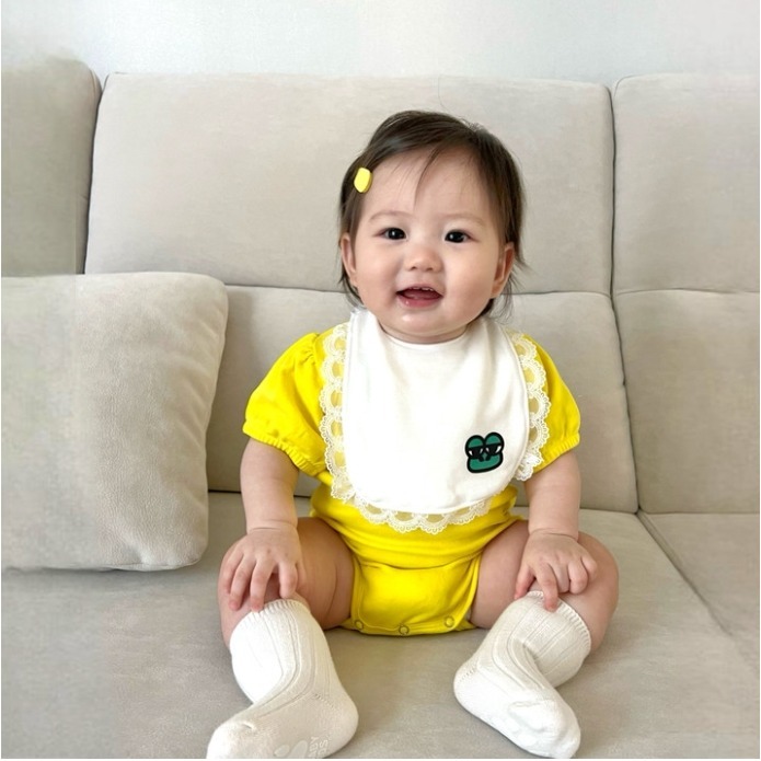 韓國製 小葵寶寶 套裝三件組 (包屁衣+圍兜+髮帶)-細節圖2