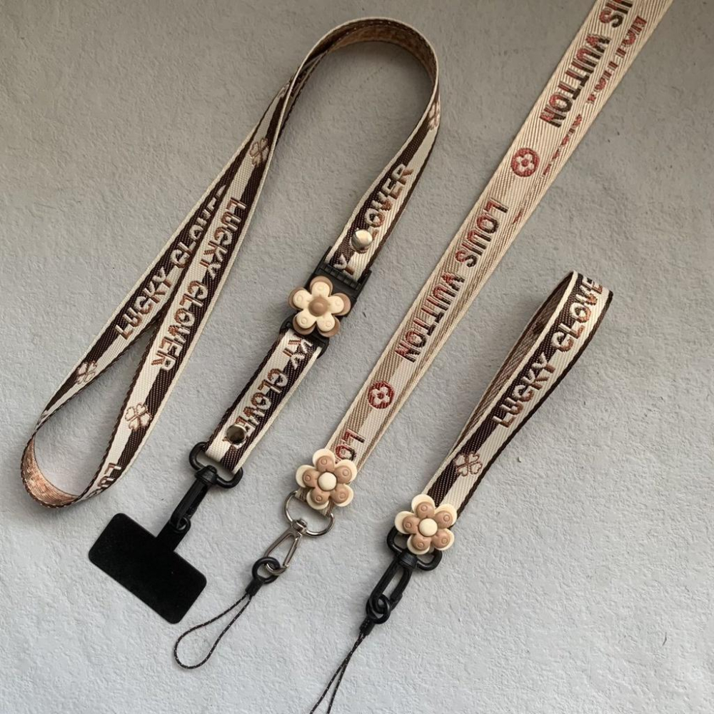 火星兔★背手機 手機斜背 手機長鍊 奶咖米白色 立體花朵 手機殻掛繩 lucky四葉草掛脖繩 手腕繩 水杯繩-細節圖6