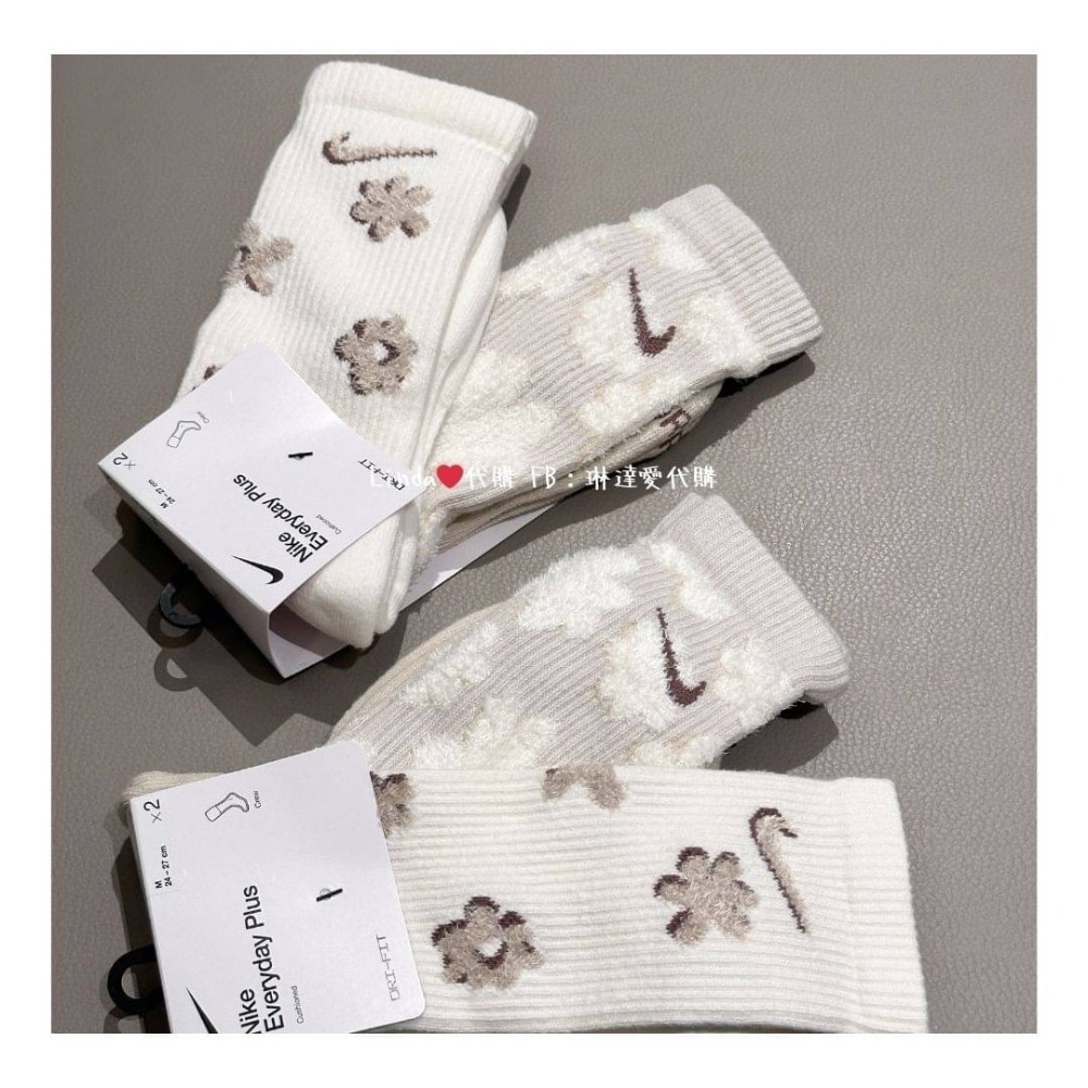 Linda❤️代購 NIKE 花花 長襪 卡其色 米色 花朵長襪 排汗 厚底 運動長襪 杏色 FN9136-90-細節圖3