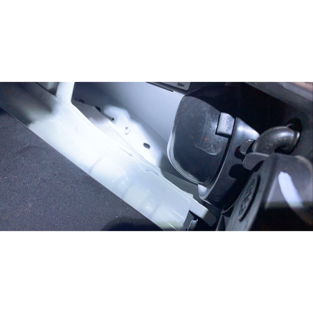 YLC。FORD KUGA 17~19 小改款 LED HID 大燈加長蓋 防塵蓋不漏水 軟式密封加長大燈背蓋B120-細節圖2