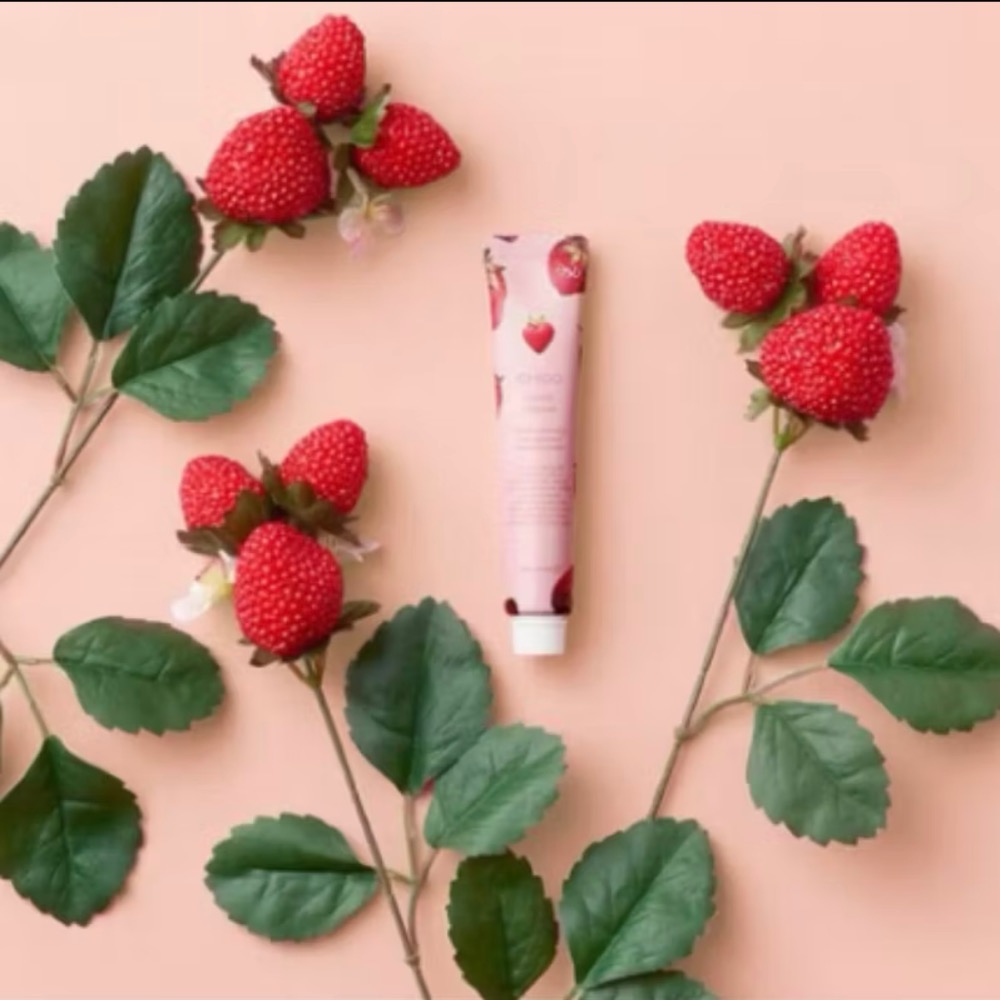 【現貨】 🍓季節限定 日本製 草莓迷你護手霜20g 護手霜3條-細節圖2