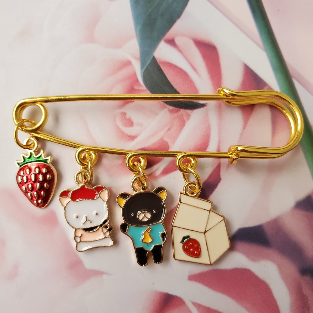 🍓熊抱哥x維尼別針🍓 迪士尼收腰神器 牛仔褲裝飾扣 衣服防走光胸針 趣味吊飾 褲腰改小 草莓/牛奶瓶 造型扣 胸針-規格圖6