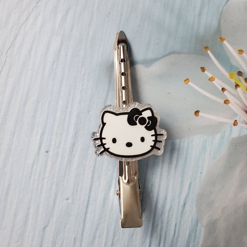 Kitty 蝴蝶 風造型髮夾 黑白簡約 金屬壓夾 瀏海夾 可愛百搭 邊夾 側夾 現貨-細節圖4