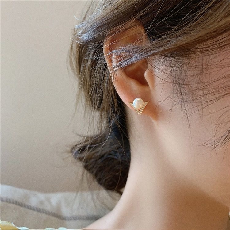 【好.樣.日.子】簡約氣質Ｖ型珍珠閃鑽耳環 純銀耳針 耳針 耳釘 耳環-細節圖4