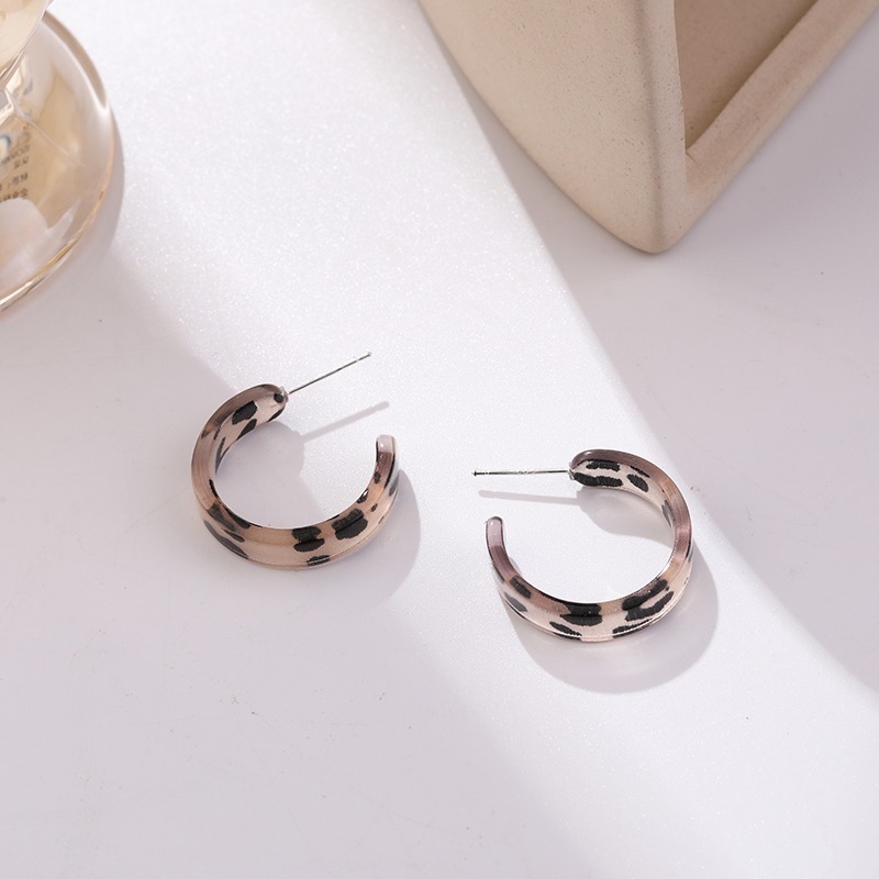 【好.樣.日.子】冷色系豹紋C字耳環 簡約氣質設計感耳飾 耳針耳釘女飾品推薦-細節圖2