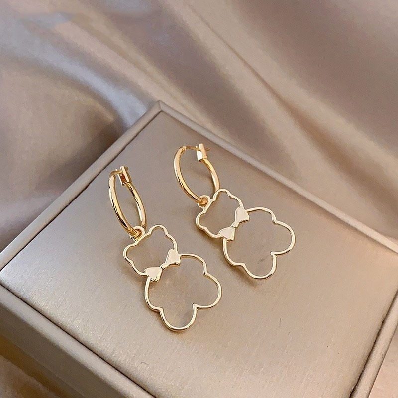 【好.樣.日.子】韓版法式鏤空小熊耳環 可愛氣質耳勾設計 不易過敏 女生耳飾推薦-細節圖4