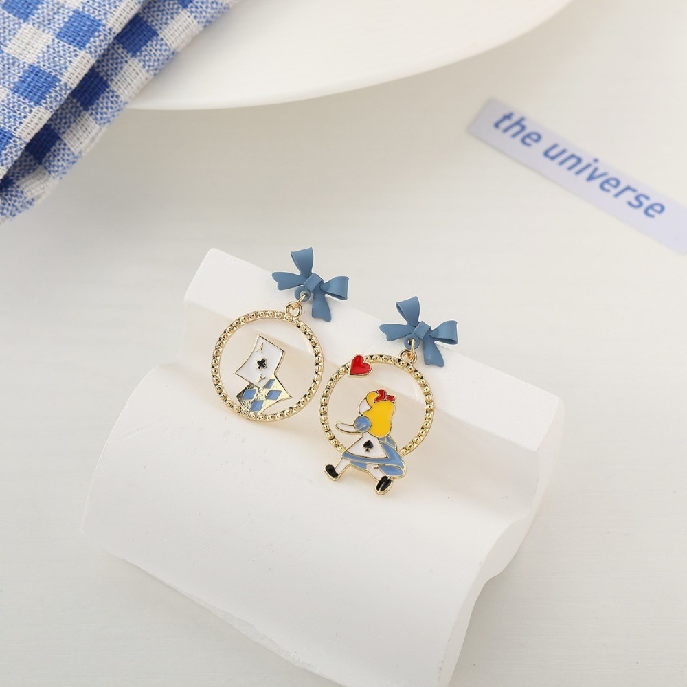 【好.樣.日.子】卡通可愛趣味夢遊仙境少女時尚耳環 純銀耳針 耳針 耳釘 耳環-細節圖4