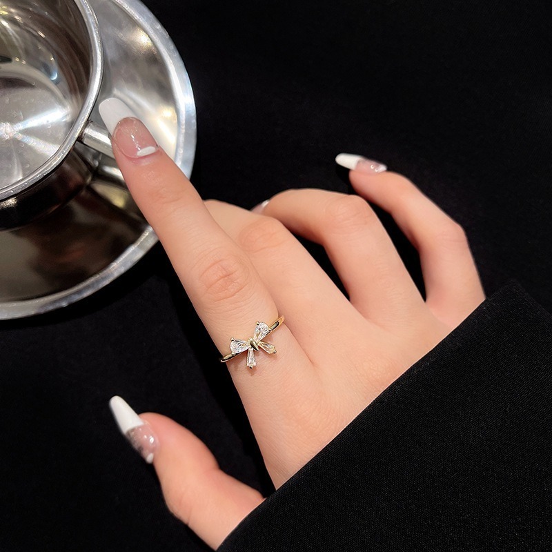 【好.樣.日.子】水晶蝴蝶结戒指時尚設計可調式戒指 可調式戒指 可調戒指 復古戒指-細節圖3