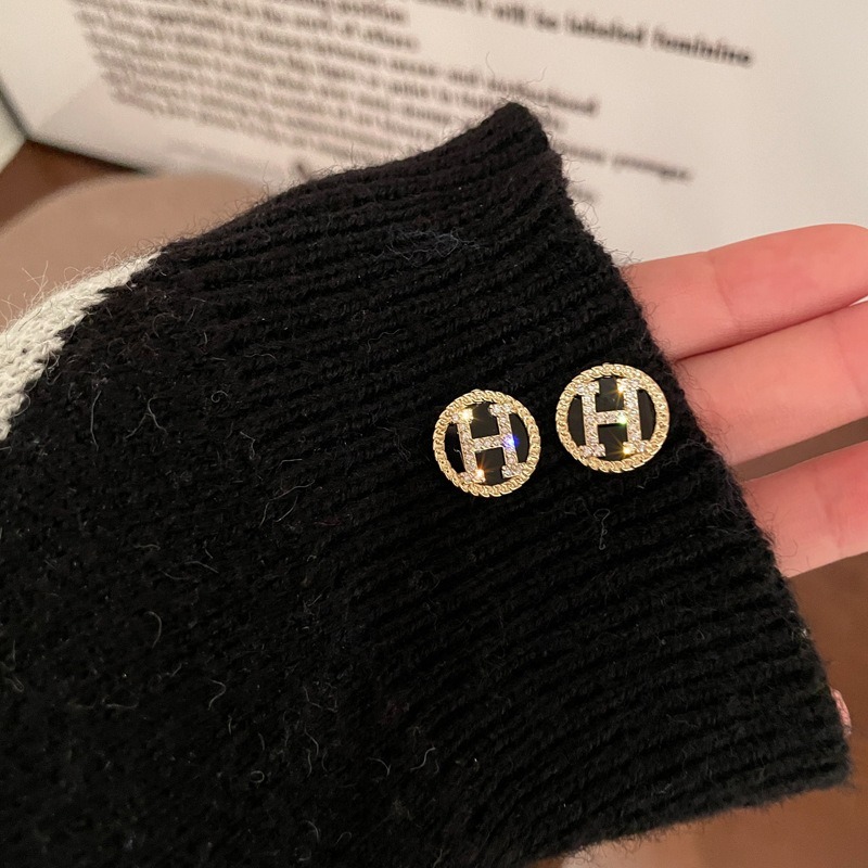 【好.樣.日.子】法式小香風H字母水鑽耳環 S925純銀耳針 圓圈耳環 耳飾 耳釘 氣質百搭款-細節圖3